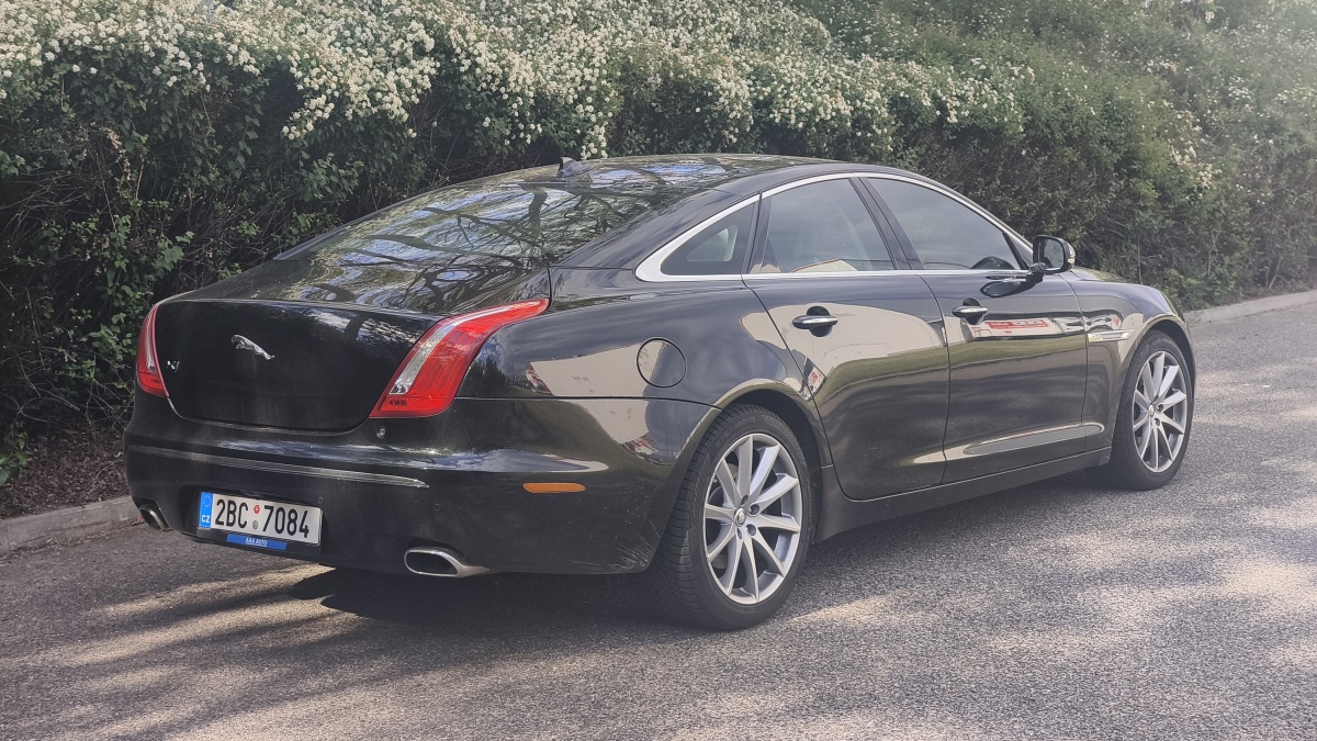 jaguar-xj-x351-2