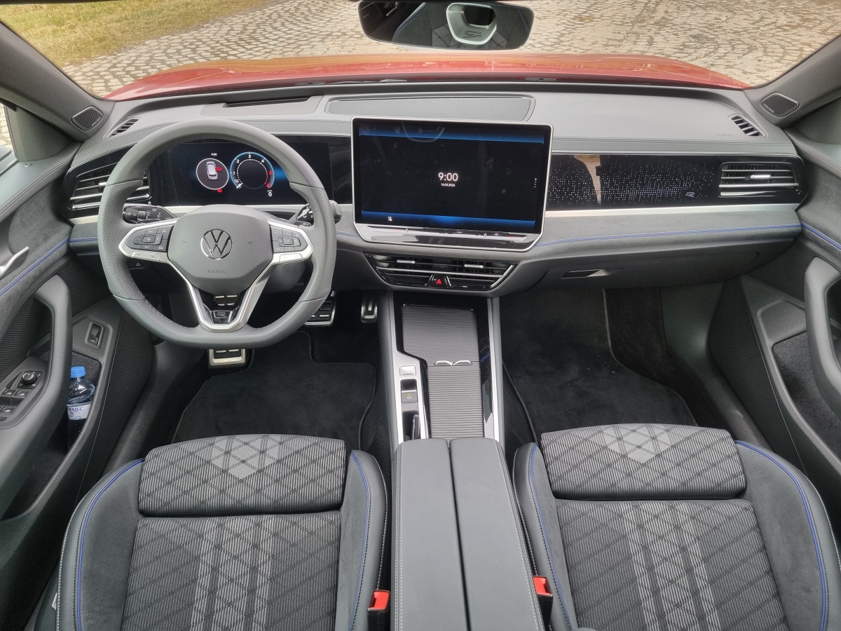 volkswagen-passat-variant-2026-test-14