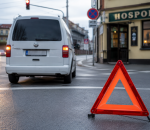 auto-v-krizovatce