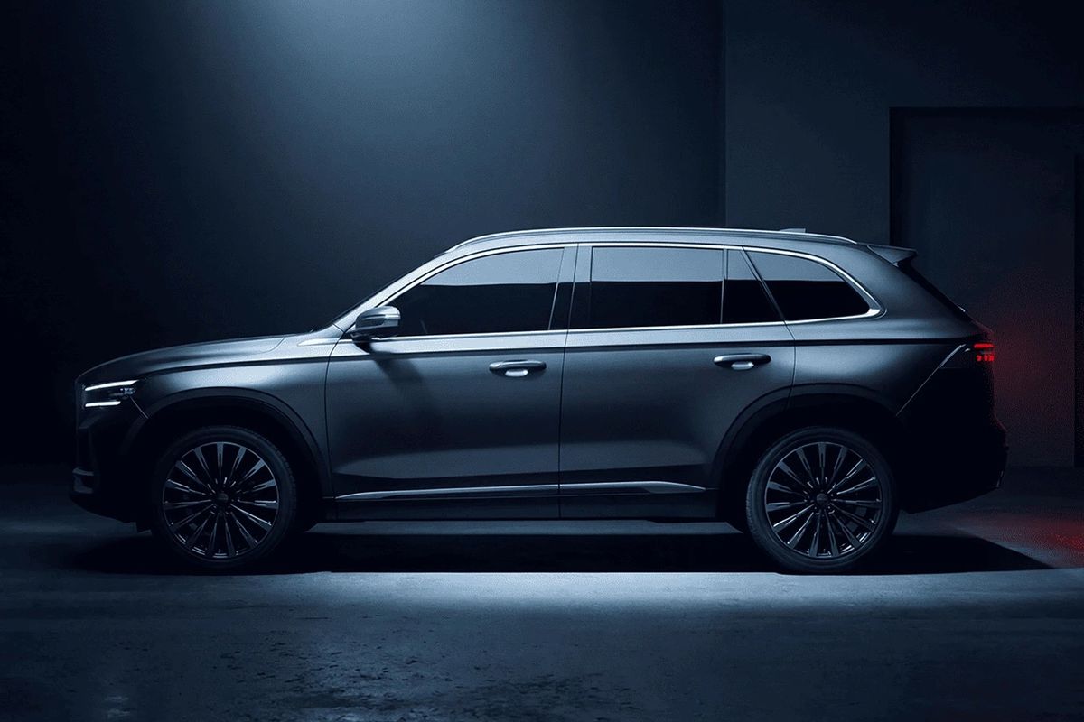Legendární Volha zkouší návrat. Nové SUV K50 vyjede z bývalé továrny Škody