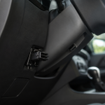 Brusel nařídil novou přípojku v autech. Může zablokovat start motoru
