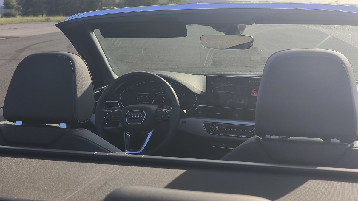 audi-a5-cabriolet-2024-12