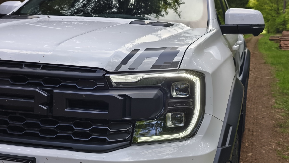 ford-ranger-raptor-2026-15
