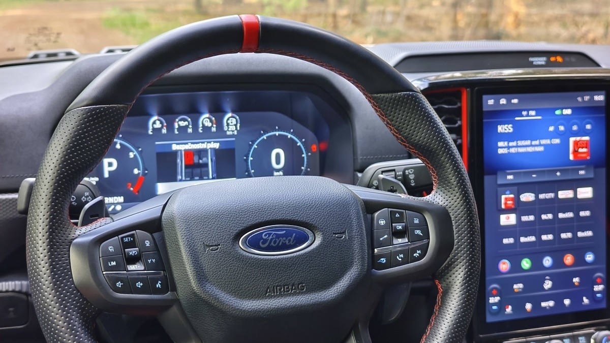 ford-ranger-raptor-2026-30