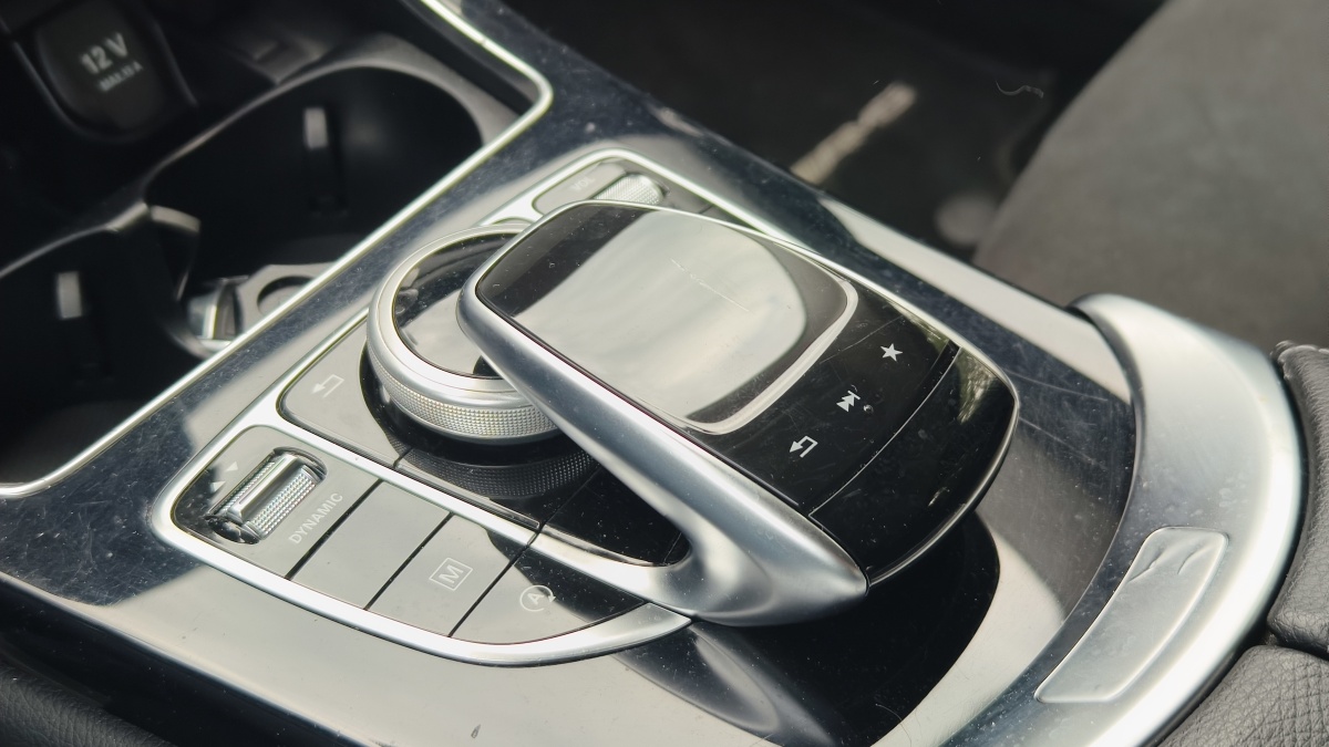 mercedes-benz-glc-33