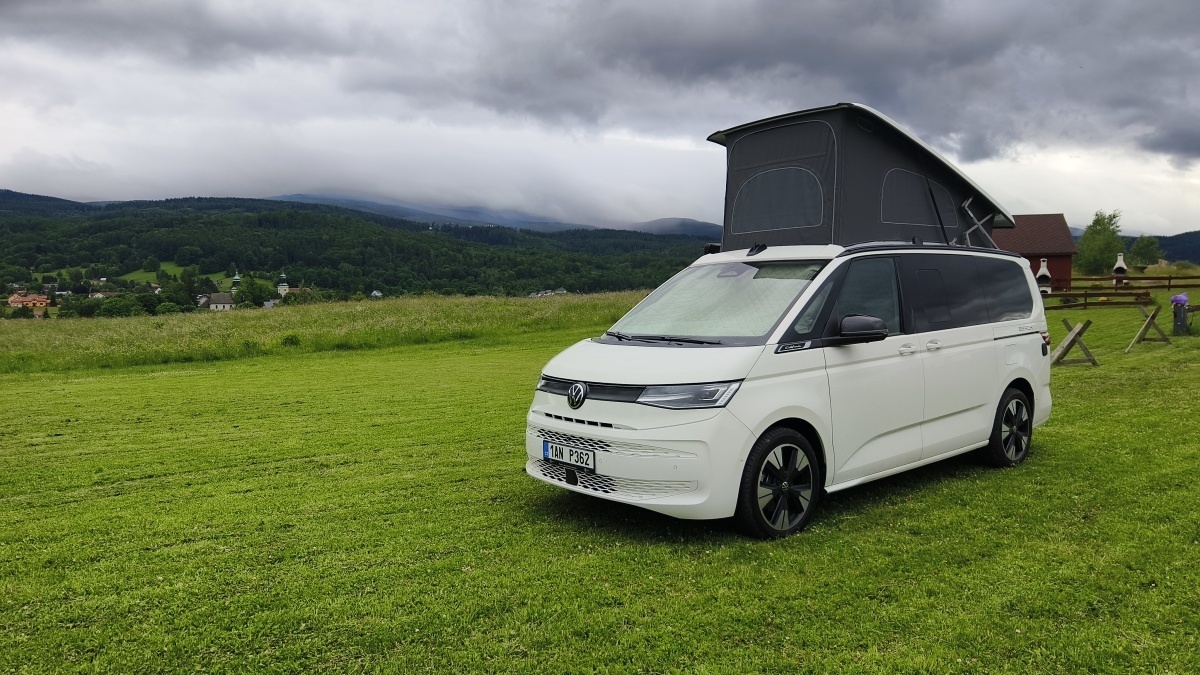 volkswagen-california-t7-beach-tour-2026-12