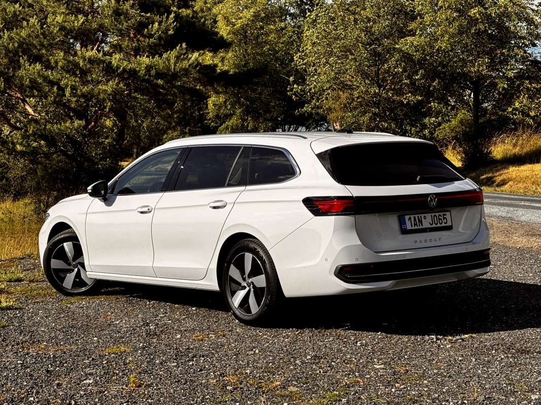 volkswagen-passat-b9-2026-42