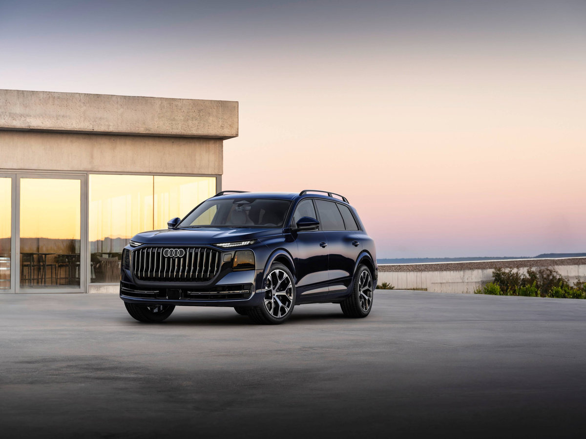 Audi představilo největší SUV své historie. Nové Q9 nabídne luxus jako v business třídě