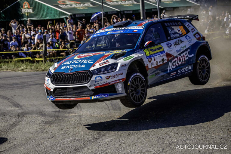Barum Rally má nového krále. Domácí Adam Březík ve Zlíně porazil i evropskou špičku
