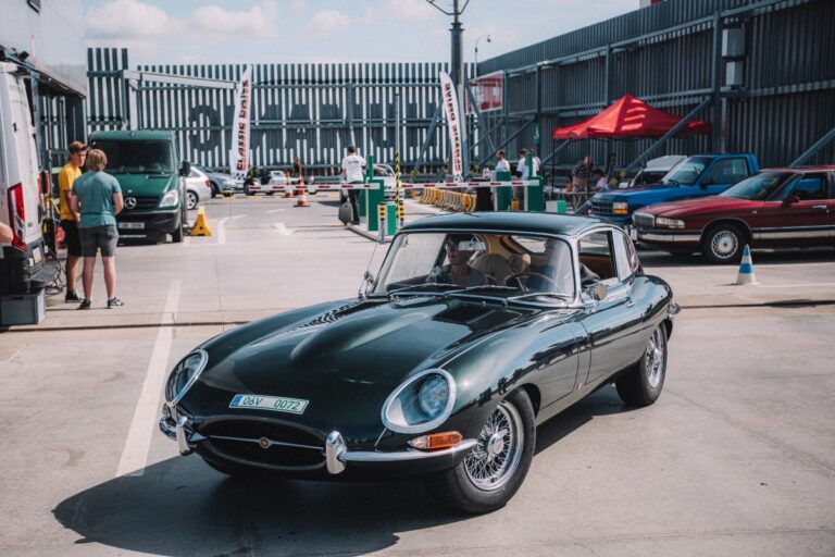 Přes 250 výjimečných aut na jednom místě. Classic Drive ukáže veterány, youngtimery i neuvěřitelné příběhy