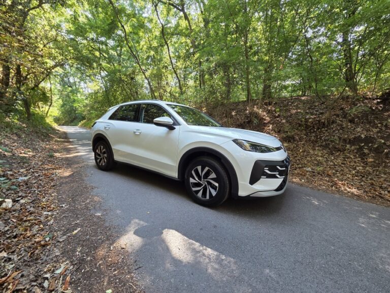 Nejlevnější SUV od Volkswagenu překvapí. V základu mu skoro nic nechybí a jezdí za pár litrů