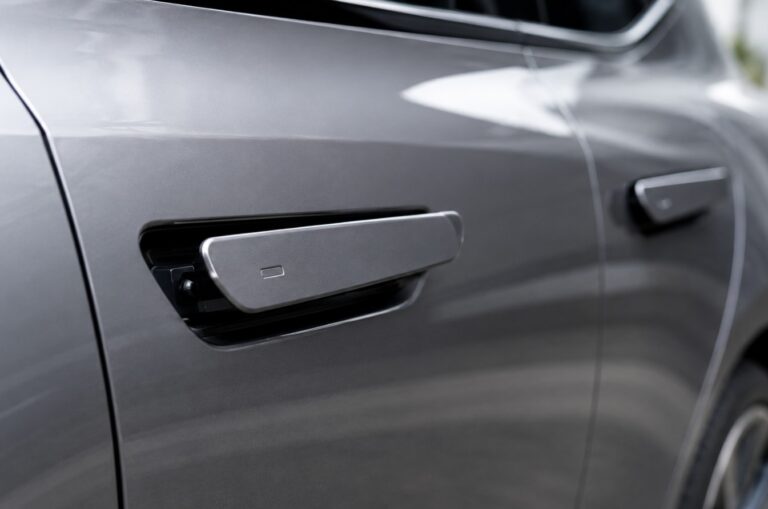 Čínské automobilky svolávají miliony aut do servisů. Jde o největší akci v historii