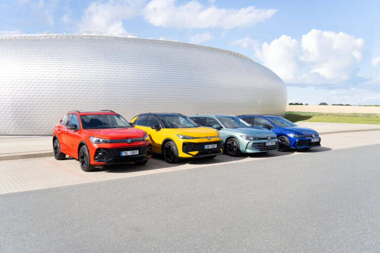 Volkswagen srazil ceny oblíbených aut. Golf je za 589 tisíc, obří rodinné SUV pod milionem