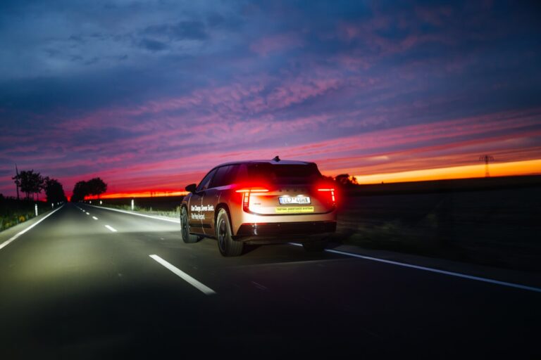 Nová Škoda ujela na jedno nabití 936 kilometrů. Rekordní výsledek má ale háček