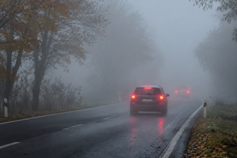 Řidiči si koledují o vážnou nehodu. Podzimní statistiky odhalují jednu z největších chyb