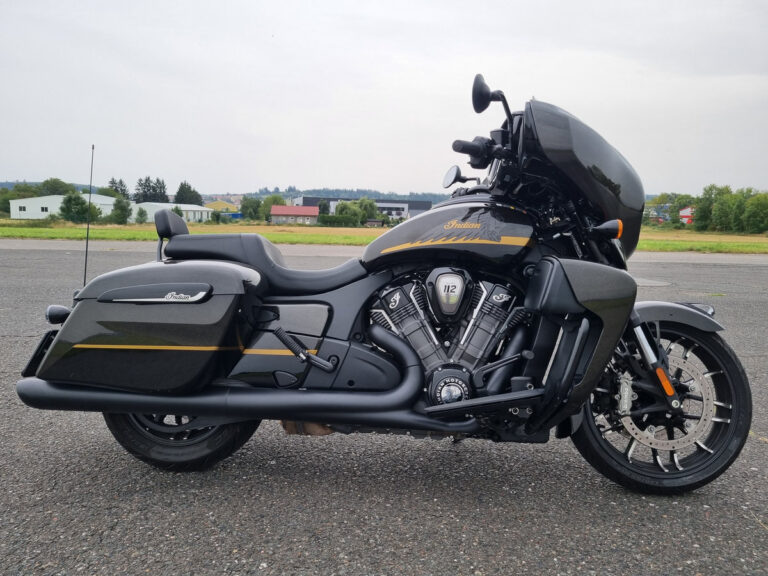 Test Indian Chieftain: Čekal jsem pohodový křižník. Na okresce přišlo překvapení