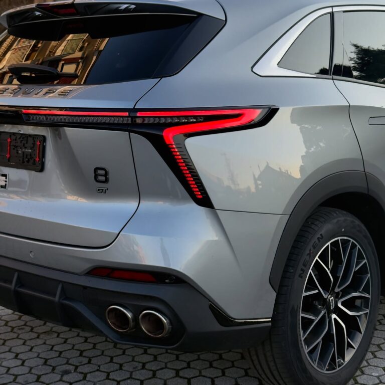 Tohle SUV má LPG z výroby, 4×4 a sedm míst. Čechy zaujme i cenou